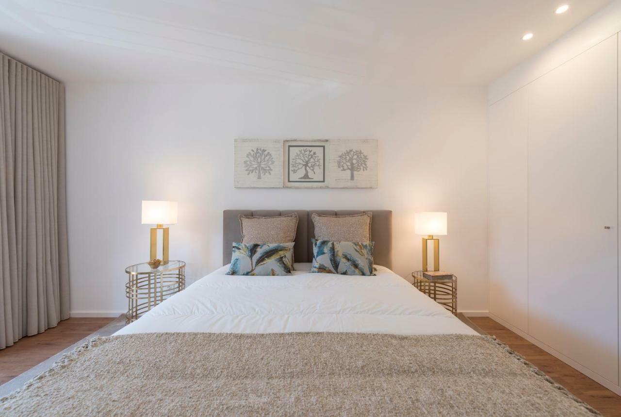 Lovelystay - Downtown Balcony Apartment With Free Parking Porto Exterior photo