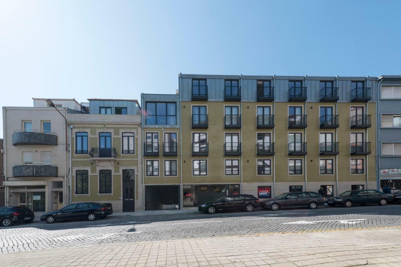 Lovelystay - Downtown Balcony Apartment With Free Parking Porto Exterior photo