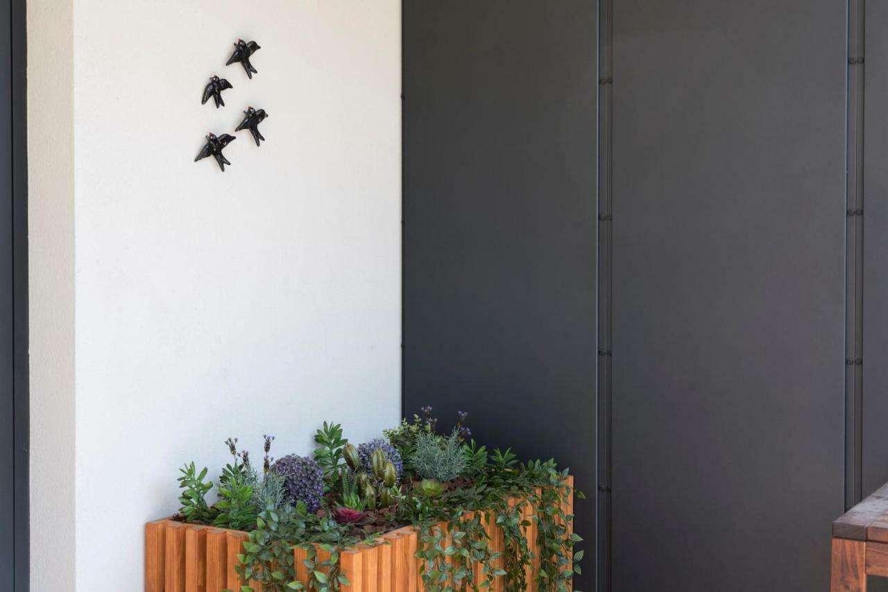 Lovelystay - Downtown Balcony Apartment With Free Parking Porto Exterior photo